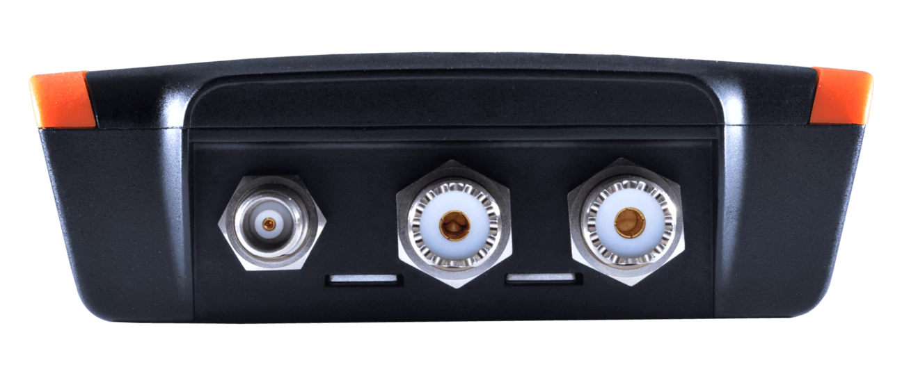 Watercraft App Deal : Em-Trak B954 5W AIS Transponder avec splitter + WiFi + Bluetooth