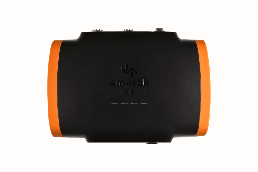 Watercraft App Deal : Em-Trak B954 5W AIS Transponder avec splitter + WiFi + Bluetooth